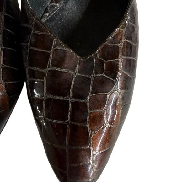 Stuart Weitzman Women's Dark Brown Leather Croc Embossed Pumps Heels Size 8.5 - Picture 5 of 10